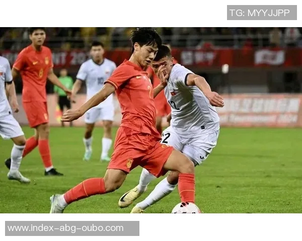 中国足球比赛的魅力与挑战如何推动国家足球事业的发展与进步